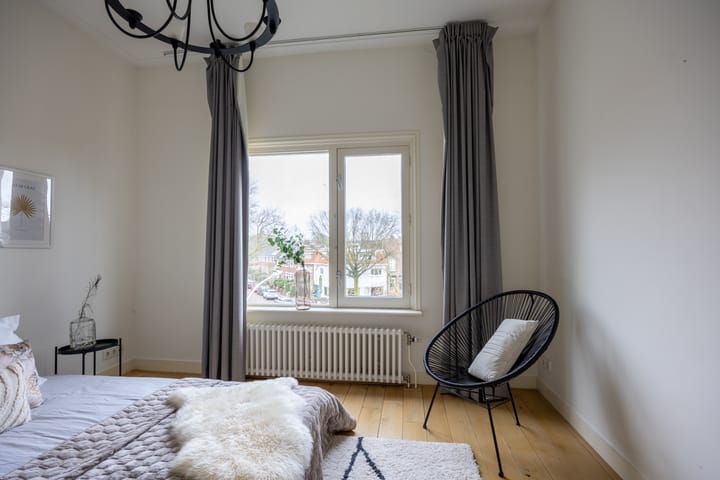 Foto 28 van Van 't Santstraat 14