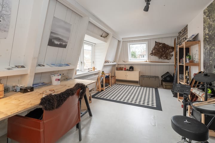 Foto 32 van Melvill van Carnbeelaan 2