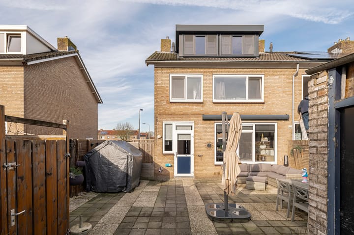 Photo 2 of van Hogendorpstraat 43