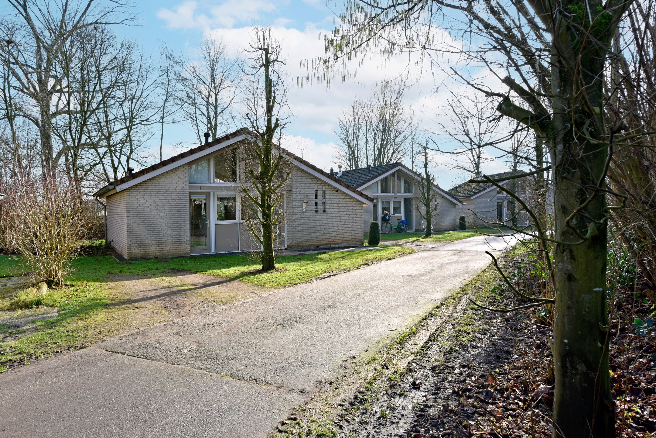 2-bedroom freehold villa in Braamt — photo 3 of 5