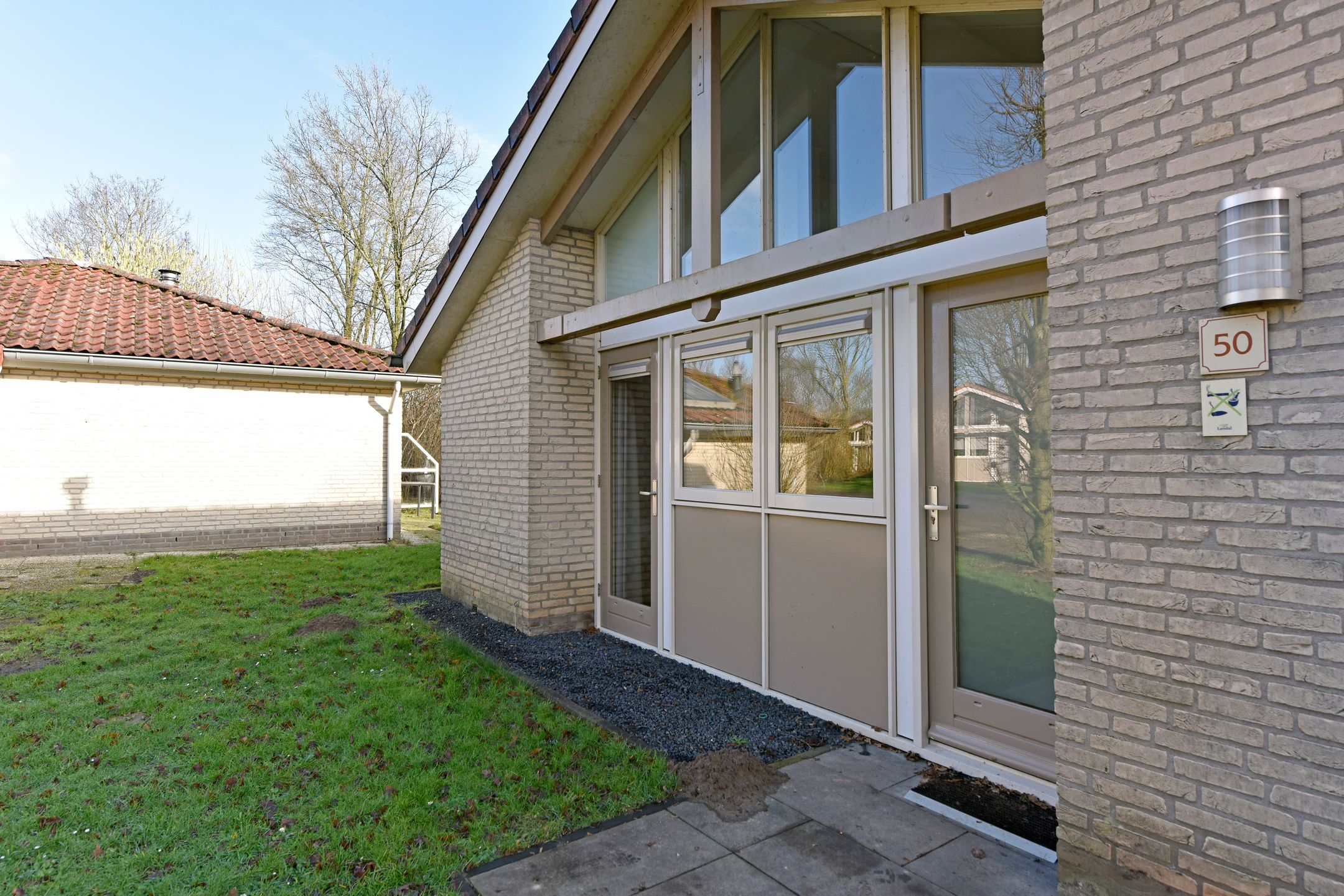 2-bedroom freehold villa in Braamt — photo 4 of 5