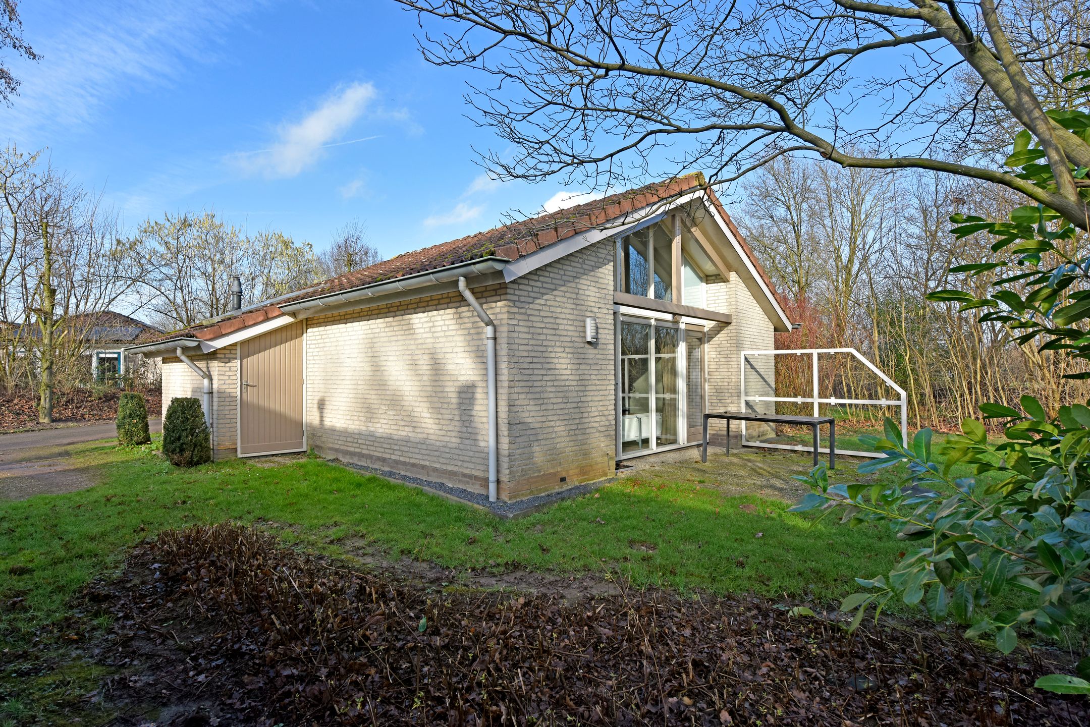 Foto 24 van Landweerswal 2-050