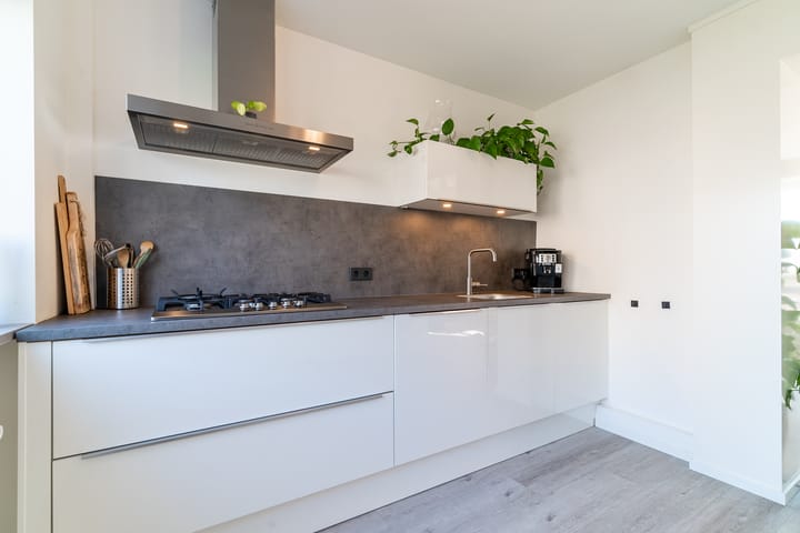 Foto 20 van Van der Lelijstraat 75-I