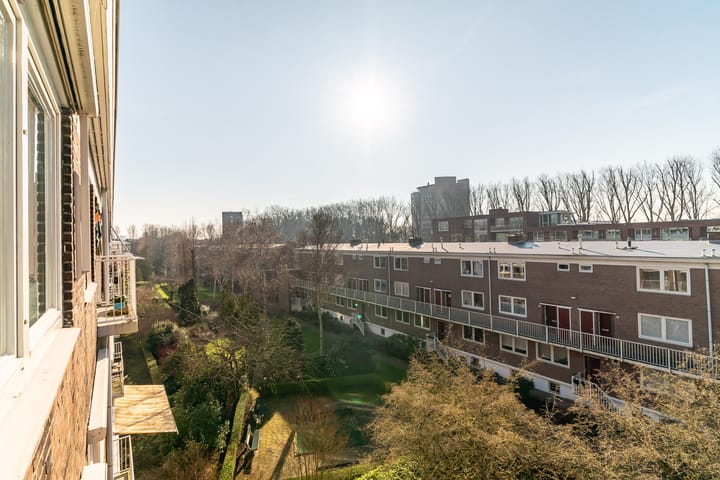 Foto 30 van Van der Lelijstraat 75-I