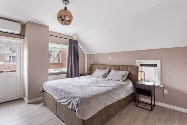 Photo 15 of Oranjestraat 9