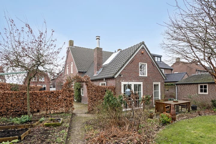 Foto 46 van Heuvelstraat 30