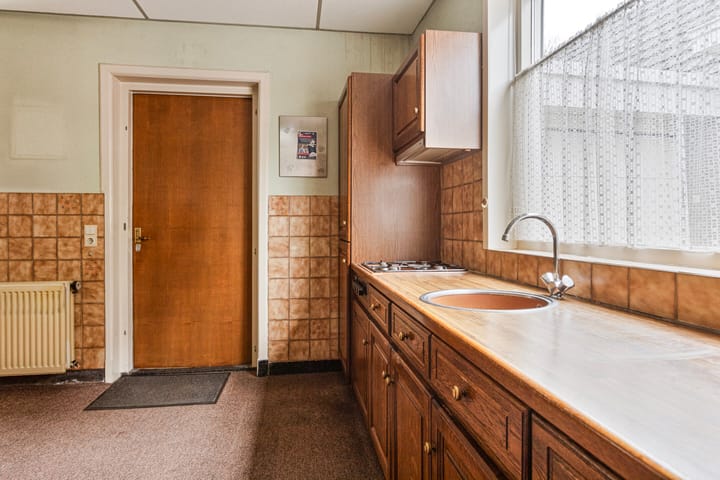 Photo 10 of Brugstraat 16