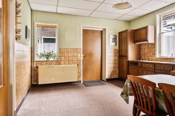 Photo 11 of Brugstraat 16