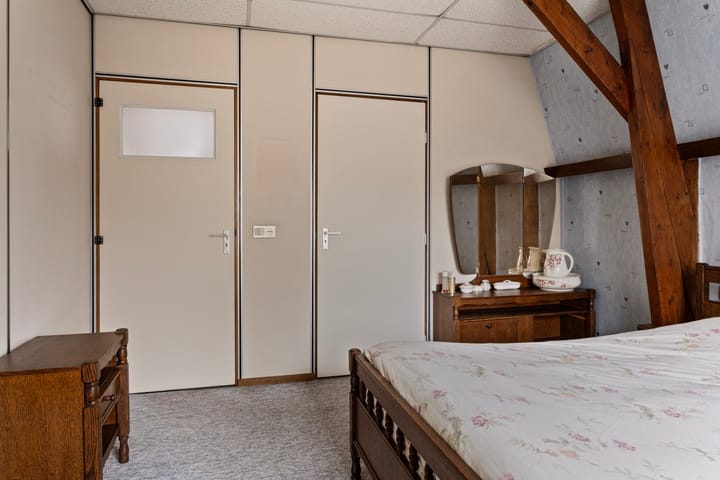 Photo 39 of Brugstraat 16