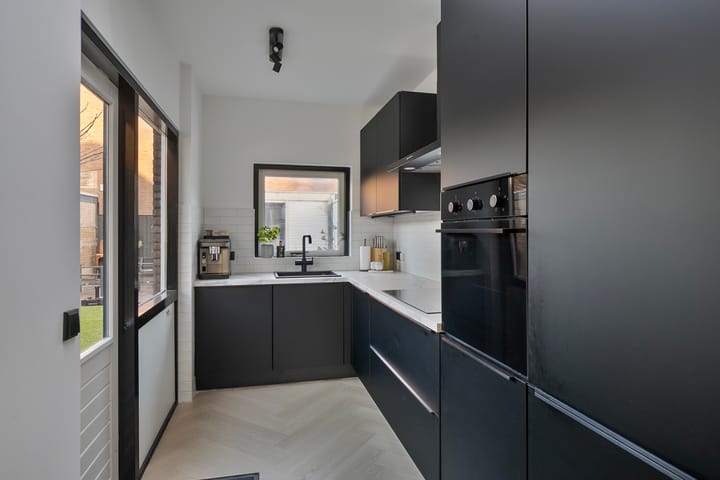 Foto 13 van Rivièralaan 1