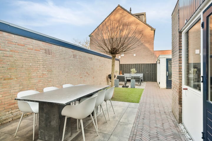 Foto 25 van Rivièralaan 1