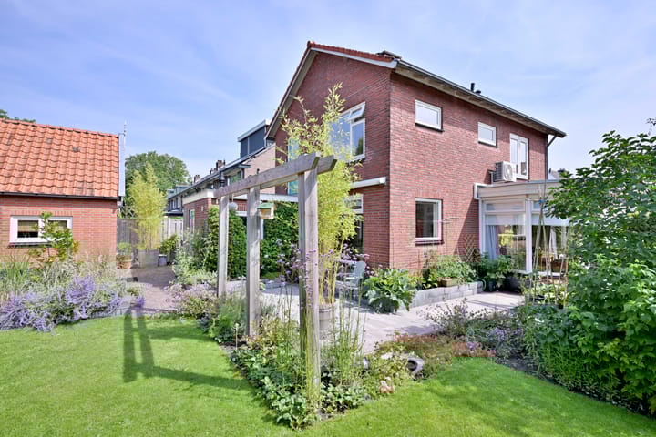 Foto 33 van Leliestraat 3