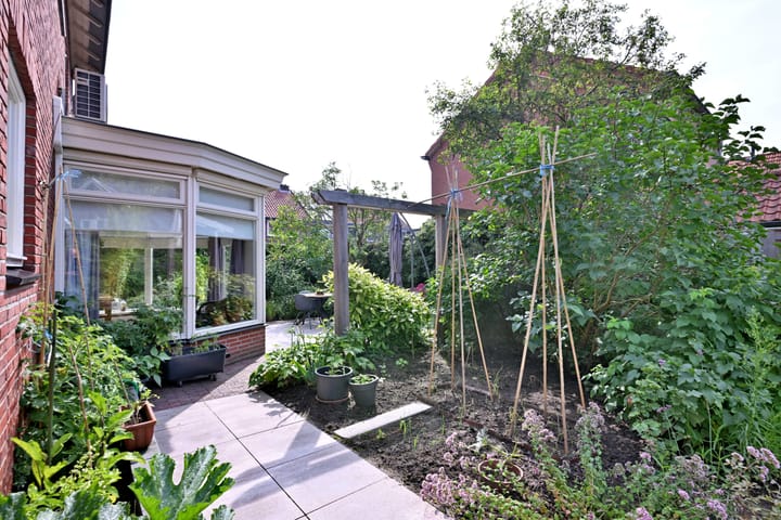 Foto 42 van Leliestraat 3