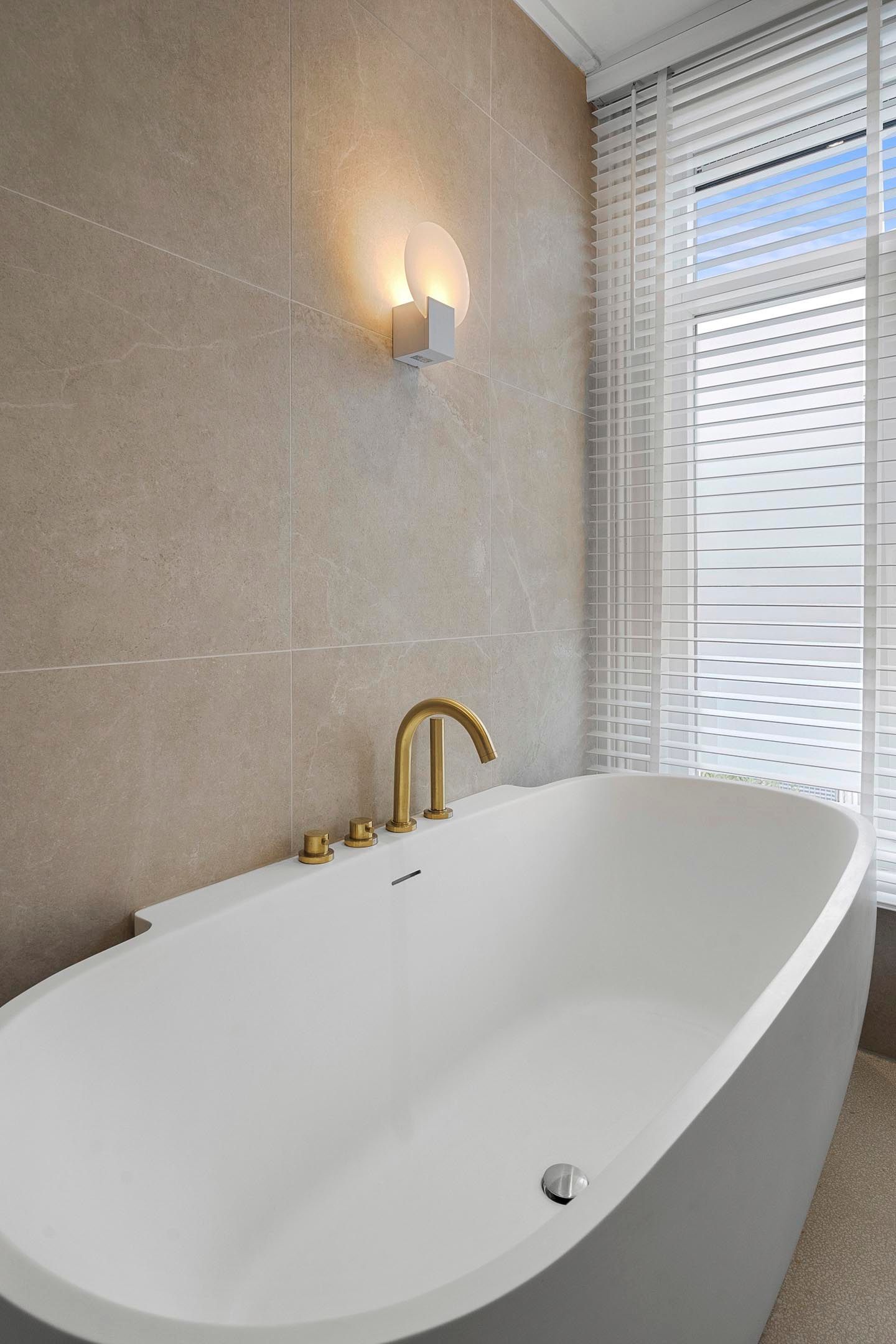 Foto 35 van Eerste Helmersstraat 134-2