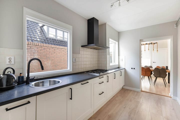 Foto 15 van Oostwijkstraat 93