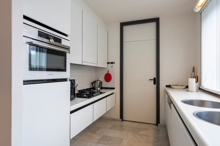 Foto 24 van Burg. van Rijckevorselstraat 5