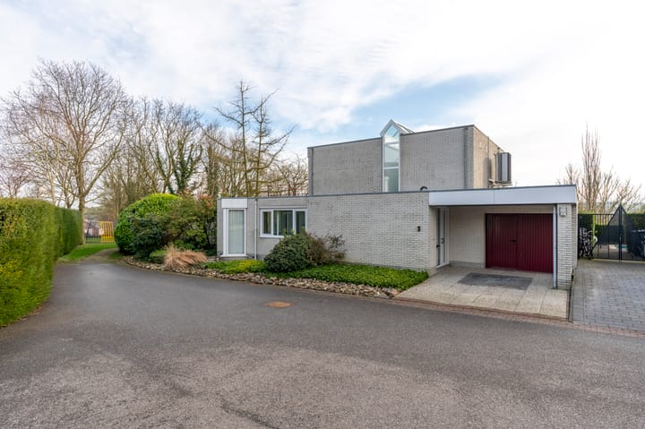 Foto 51 van Burg. van Rijckevorselstraat 5