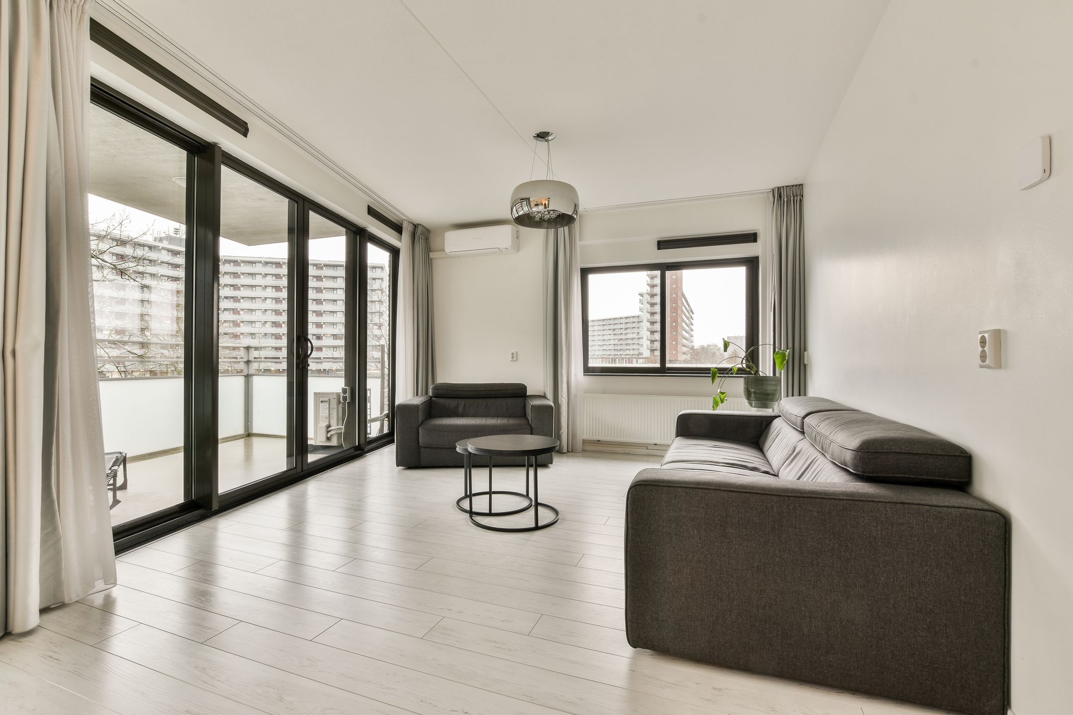 Foto 3 van Milovan Djilasplein 16