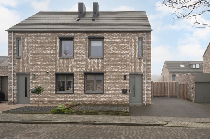 Foto 1 van Willemselaan 11