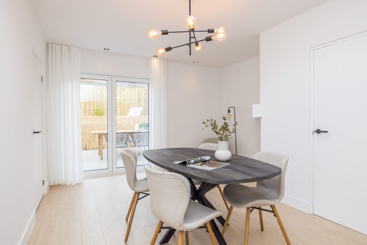 Foto 16 van Leeuwerikstraat 35