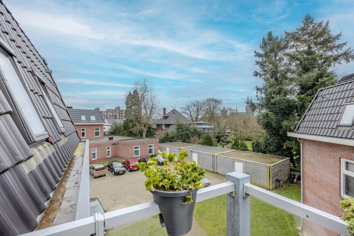 Foto 15 van Zwaanstraat 166