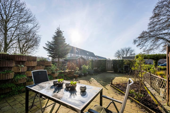 Photo 13 of Hunthum 29