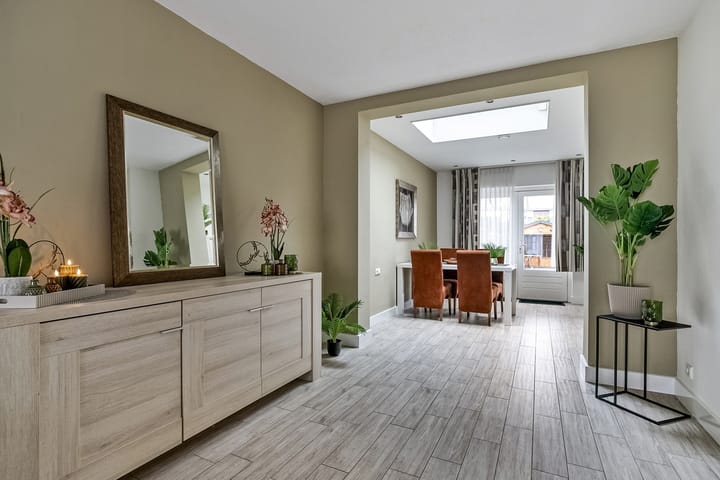 Foto 12 van Van Montfortstraat 10