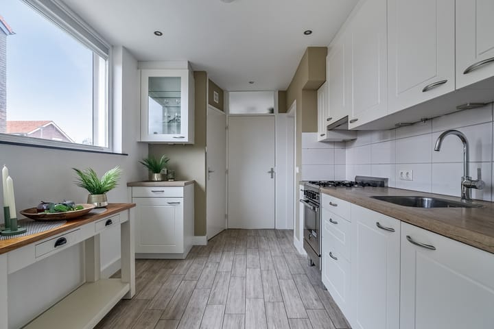 Foto 18 van Van Montfortstraat 10