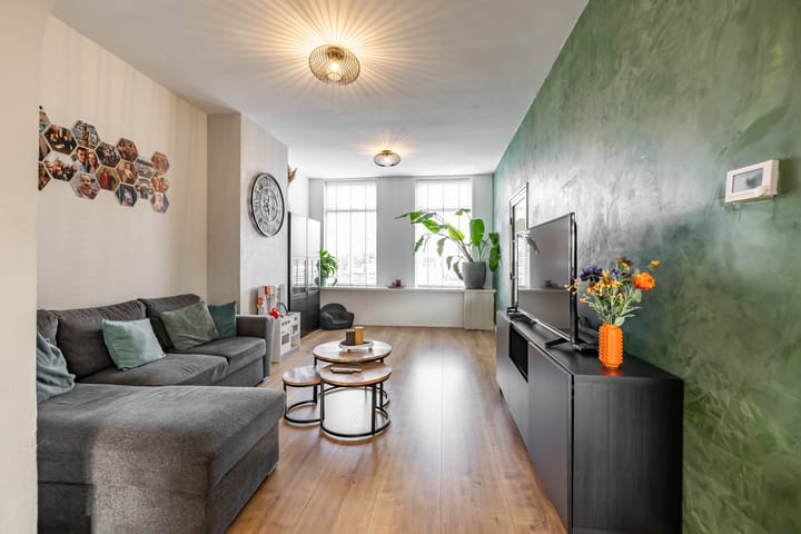 Photo 11 of Middenstraat 42