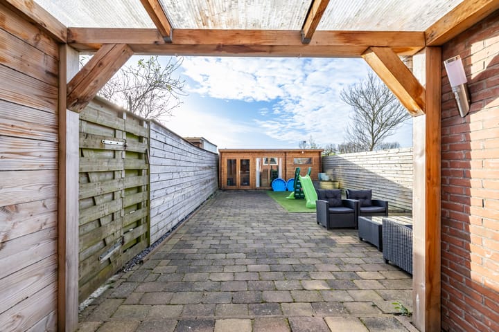 Photo 27 of Middenstraat 42