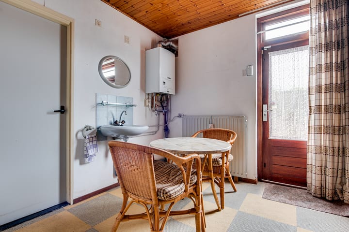 Photo 21 of Esdoornstraat 4