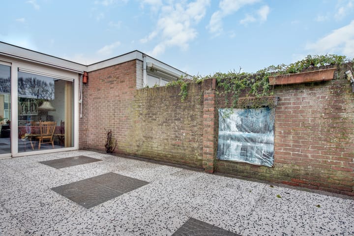 Photo 22 of Esdoornstraat 4