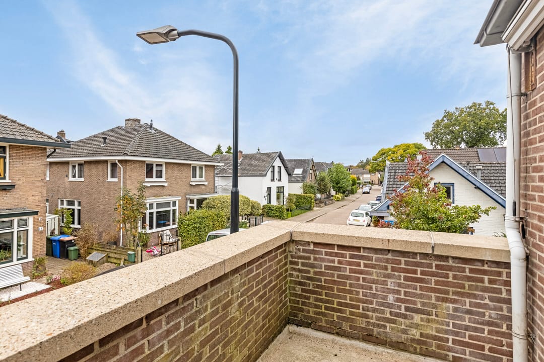 Photo 2 of Kometenstraat 10