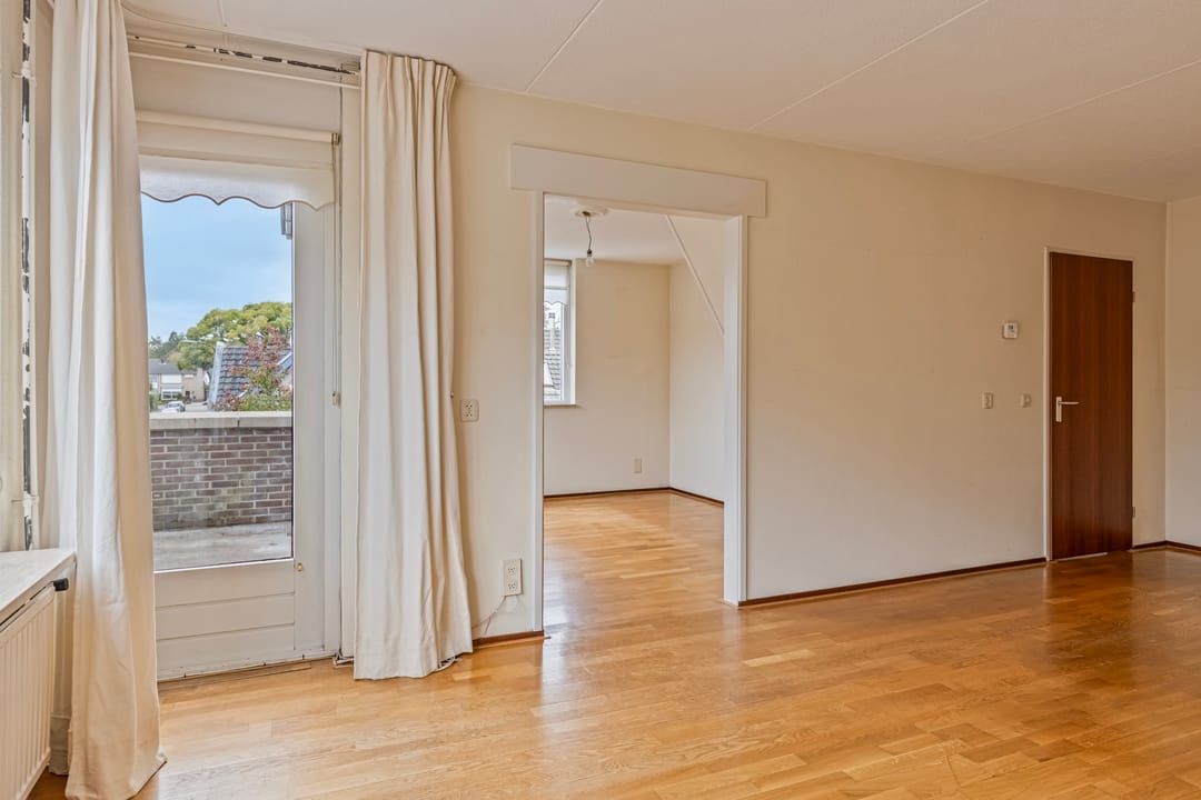 Photo 8 of Kometenstraat 10