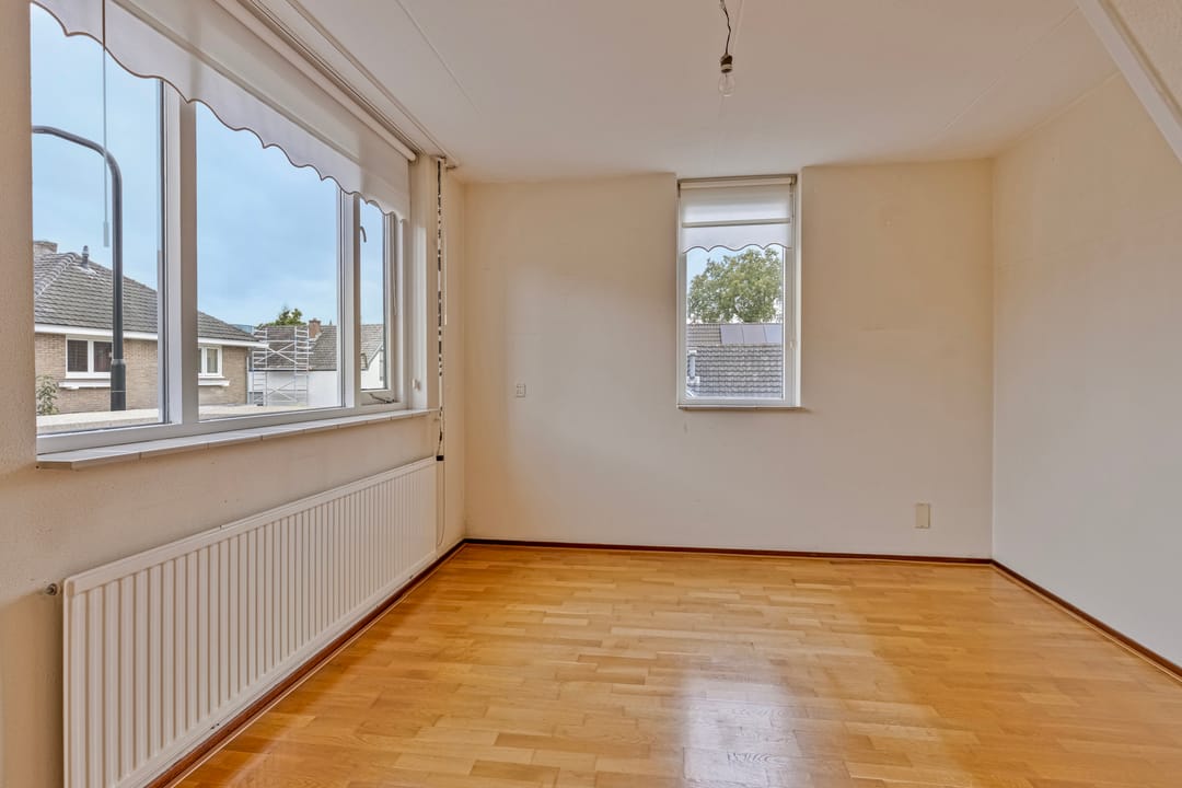 Photo 11 of Kometenstraat 10