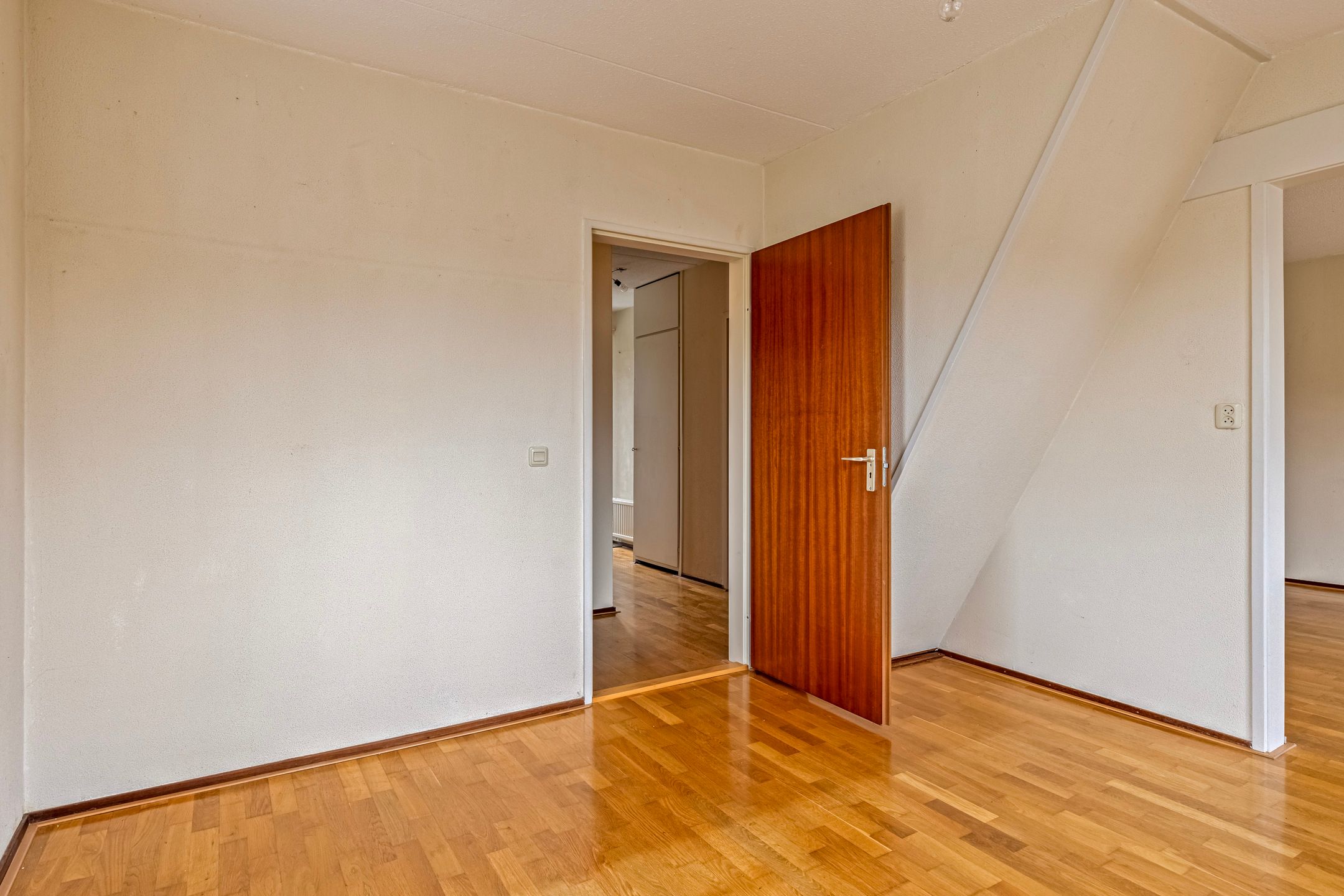 Photo 12 of Kometenstraat 10