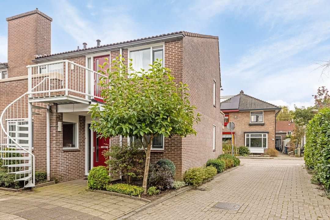 Photo 23 of Kometenstraat 10