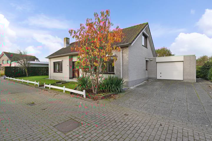 Foto 2 van Marga Klompelaan 21