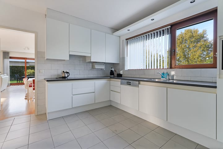 Foto 9 van Marga Klompelaan 21