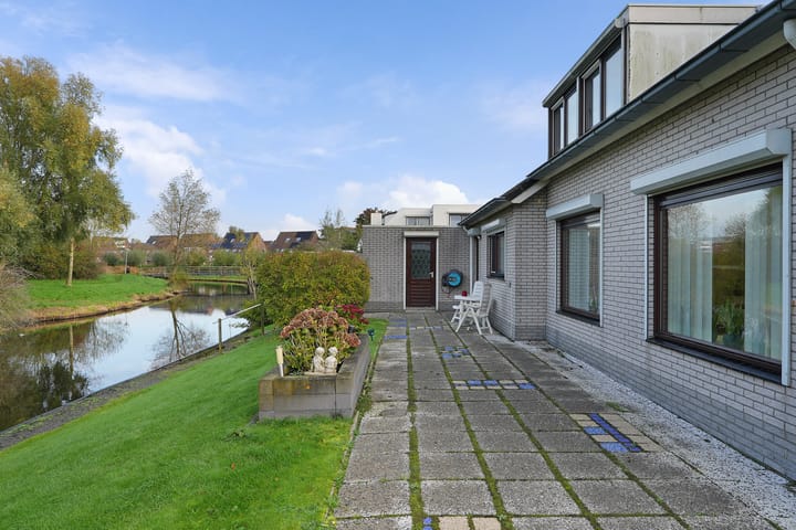 Foto 30 van Marga Klompelaan 21