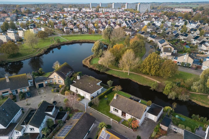 Foto 31 van Marga Klompelaan 21