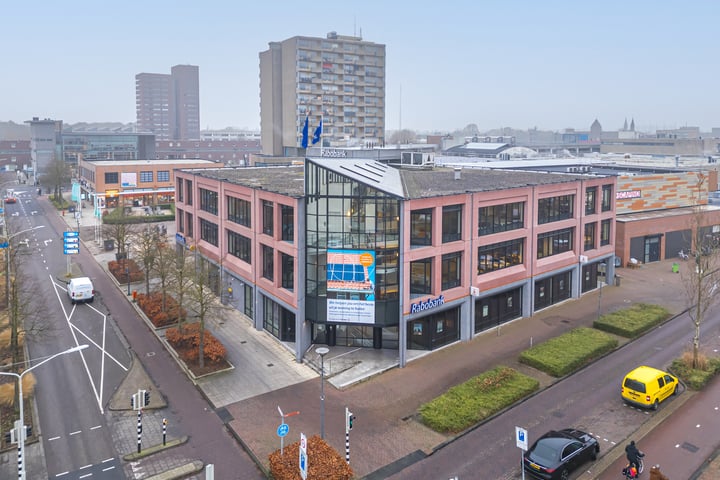 Laan van Limburg 2, Roosendaal