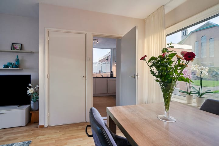 Foto 14 van Poststraat 15