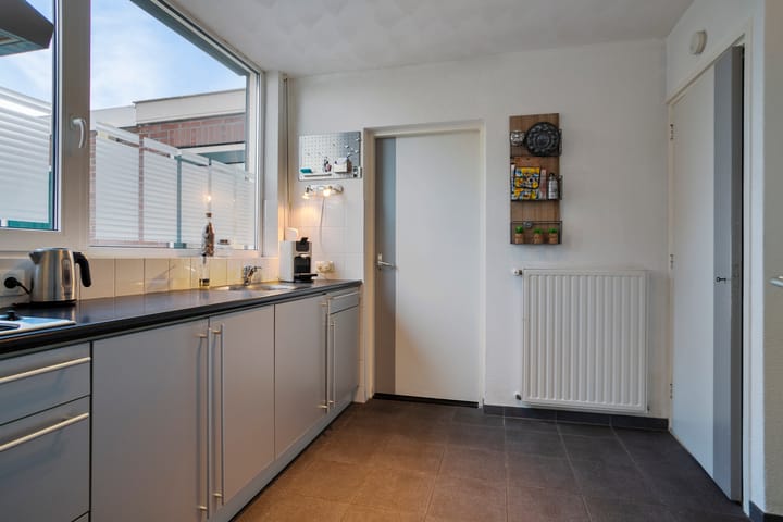 Foto 18 van Poststraat 15