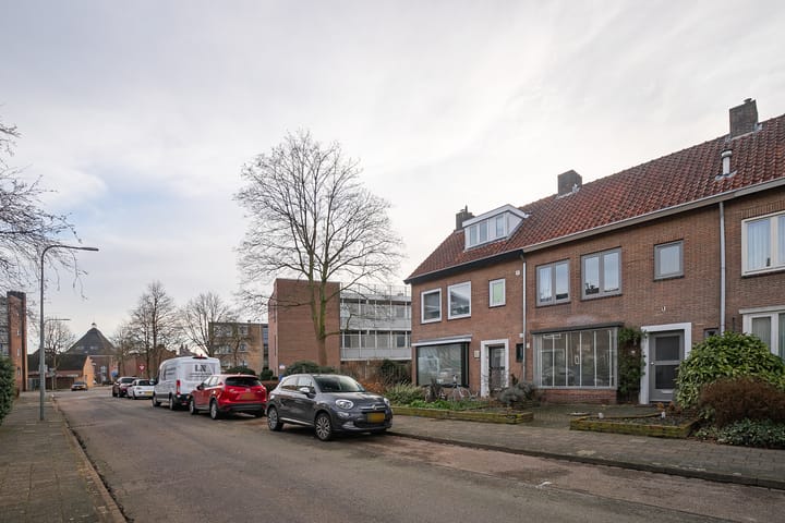 Foto 18 van Beneluxstraat 3