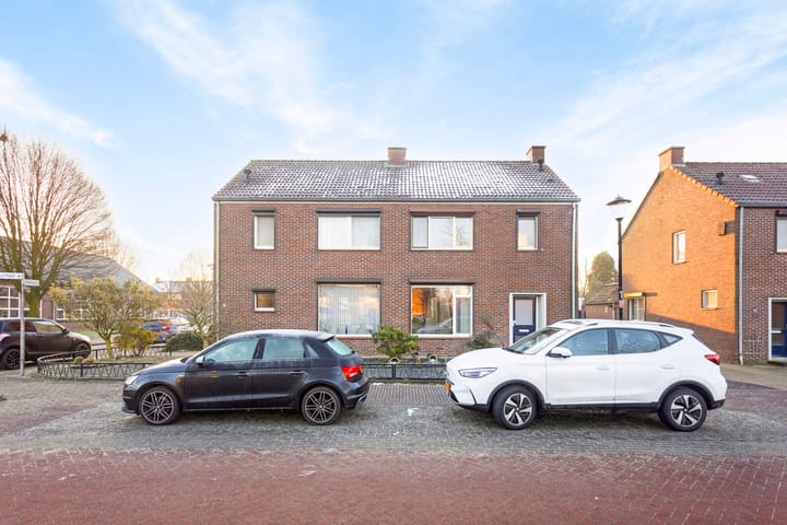 Foto 34 van Schoolstraat 11