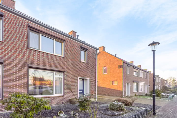 Foto 35 van Schoolstraat 11