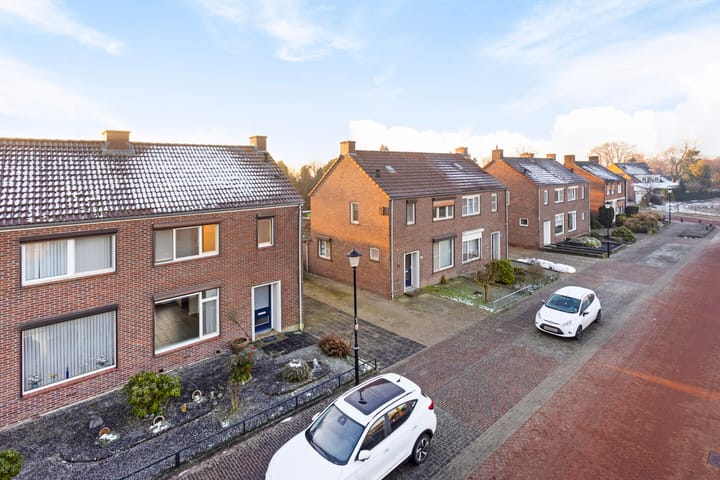 Foto 36 van Schoolstraat 11