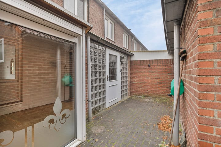 Foto 20 van von Hundtstraat 31