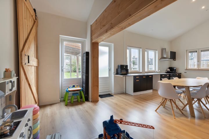 Foto 8 van Ambyerstraat Noord 84